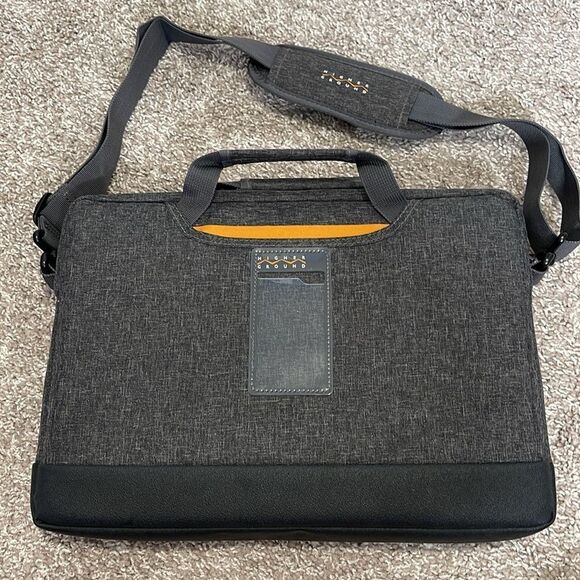NWOT laptop case - Picture 2 of 5
